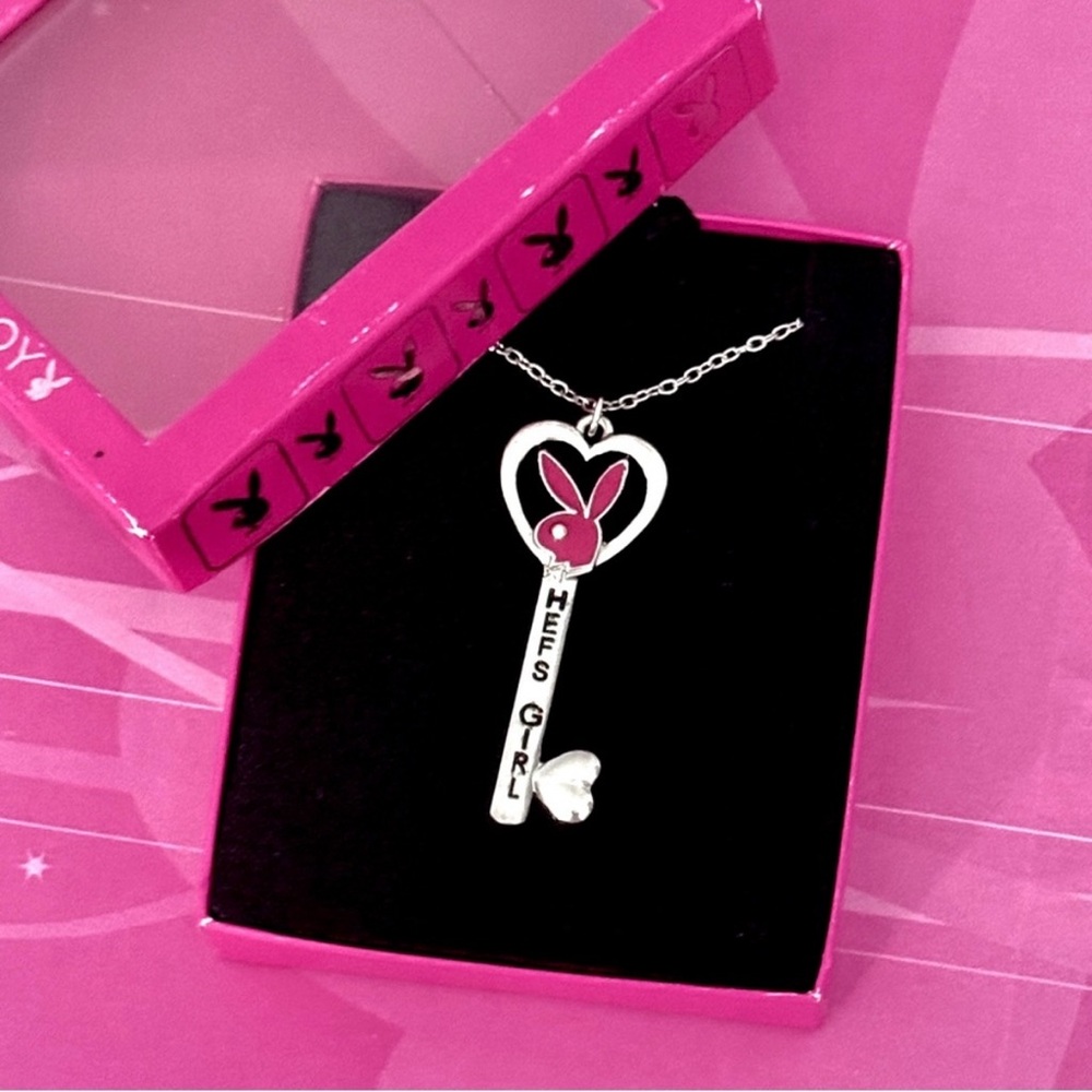 Playboy y2k heart key bunny necklace NWT